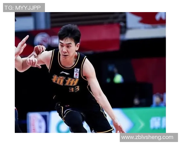 中国男篮7月6日对阵热火队全力以赴争取胜利精彩赛事不容错过